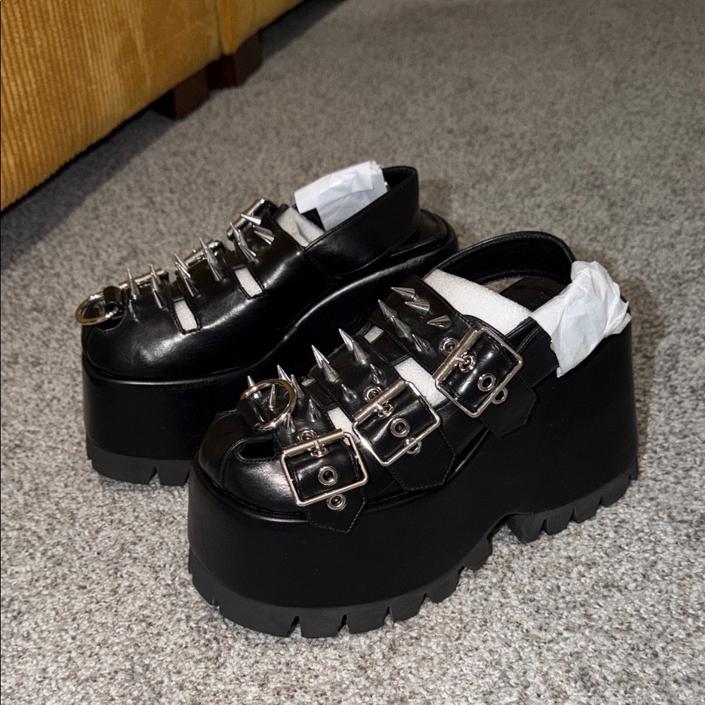 Edgy Black Platform Shoes with Buckle Details